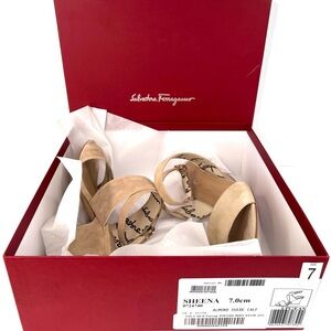 SALVATORE FERRAGAMO SHEENA SUEDE ANKLE STRAP GANCINI SANDALS SIZE 9